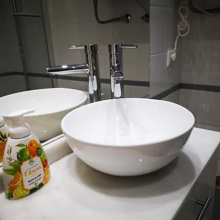 Sunny With 2 Terraces Apartman *